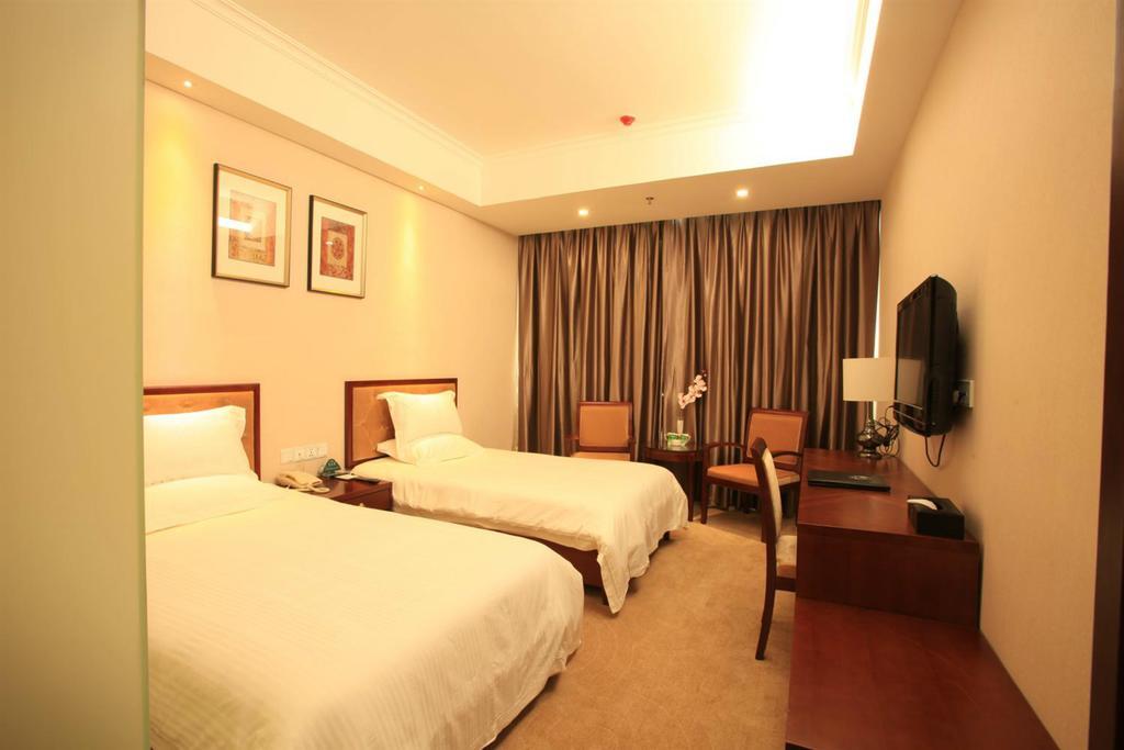 Greentree Inn Beijing Miyun Xinzhong Street Business Hotel Bagian luar foto